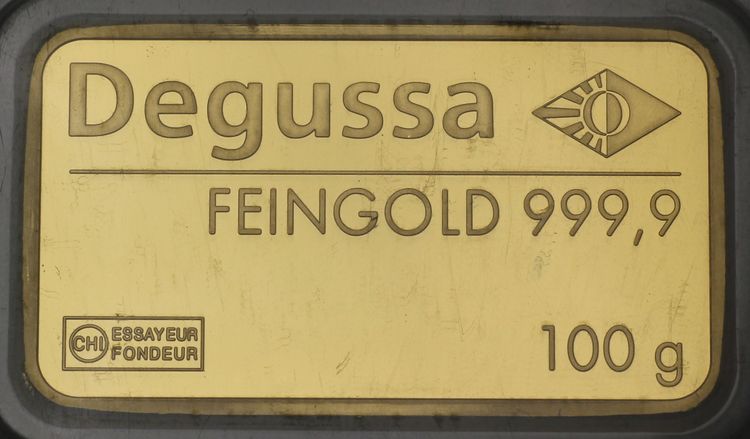 geprägter 100g Goldbarren vom Valcambi im Degussa like Design des Finkschen Degussa Goldhandels geprägter 100g Goldbarren vom Valcambi im Degussa like Design des Finkschen Degussa Goldhandels